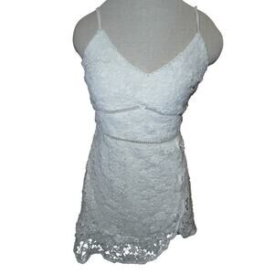 Abercrombie & Fitch White Lace Mini Dress – Size M – Floral Crochet Overlay